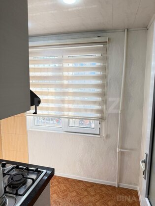 2 otaqlı Köhnə tikili, Xalqlar Dostluğu m., Bakı