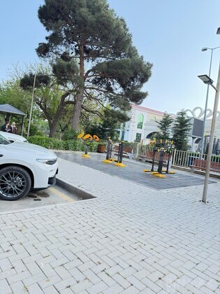 2 otaqlı Köhnə tikili, Xalqlar Dostluğu m., Bakı