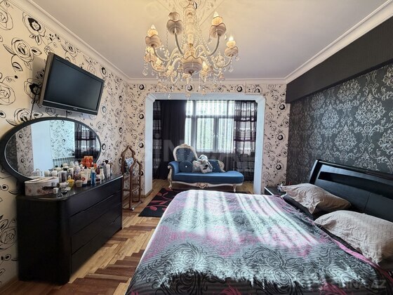 3 otaqlı Köhnə tikili, Əhmədli m., Bakı