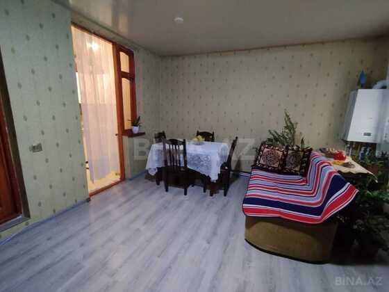 3 otaqlı Köhnə tikili, Memar Əcəmi m., Bakı