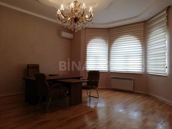 Obyekt 8 Noyabr m., Bakı