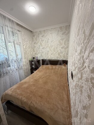 3 otaqlı Köhnə tikili, Memar Əcəmi m., Bakı