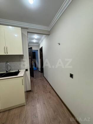 3 otaqlı Köhnə tikili, Nizami m., Bakı