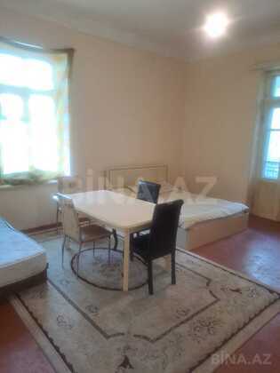 2 otaqlı Köhnə tikili, Səbail r., Bakı
