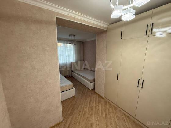 3 otaqlı Köhnə tikili, Elmlər Akademiyası m., Bakı