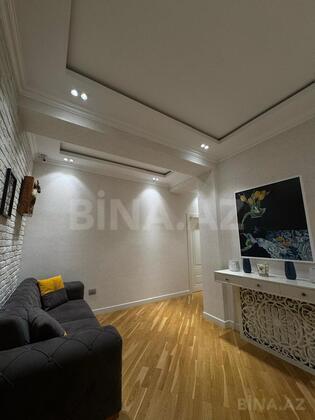 3 otaqlı Yeni tikili, Şah İsmayıl Xətai m., Bakı