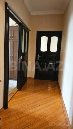 2 otaqlı Köhnə tikili, Nizami m., Bakı