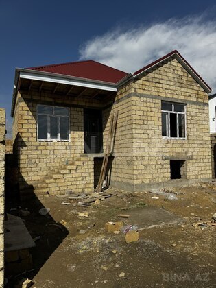3 otaqlı Həyət evi/Bağ evi, Qobu q., Bakı