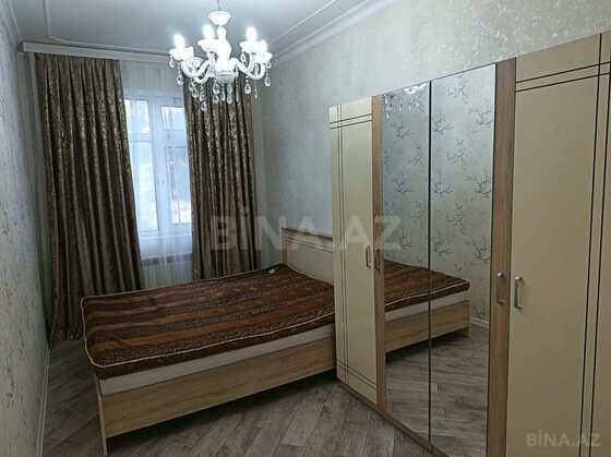 3 otaqlı Köhnə tikili, Memar Əcəmi m., Bakı