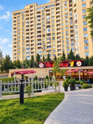 4 otaqlı Yeni tikili, Memar Əcəmi m., Bakı