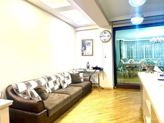 4 otaqlı Yeni tikili, Azadlıq Prospekti m., Bakı
