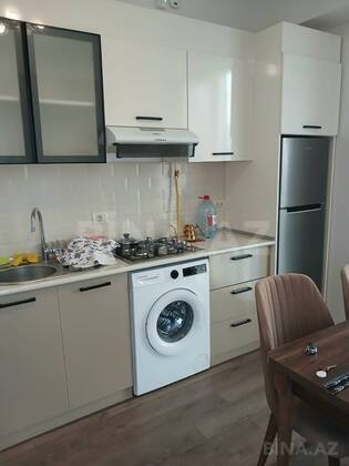 3 otaqlı Yeni tikili, İnşaatçılar m., Bakı