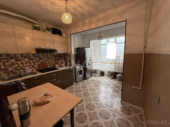 2 otaqlı Köhnə tikili, Qara Qarayev m., Bakı