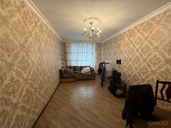 2 otaqlı Köhnə tikili, Qara Qarayev m., Bakı