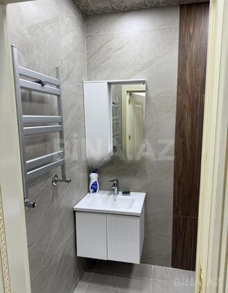3 otaqlı Yeni tikili, Xırdalan