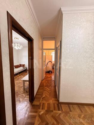 3 otaqlı Köhnə tikili, Xətai r., Bakı