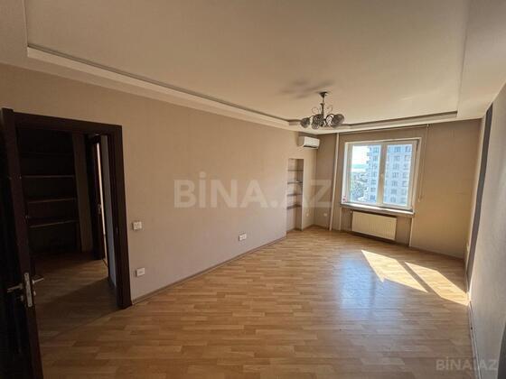 3 otaqlı Köhnə tikili, Həzi Aslanov m., Bakı