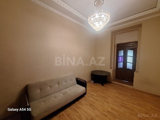 3 otaqlı Köhnə tikili, Yasamal q., Bakı