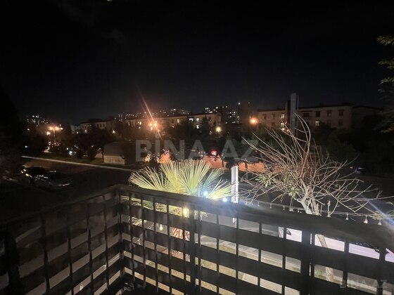 2 otaqlı Köhnə tikili, Qara Qarayev m., Bakı