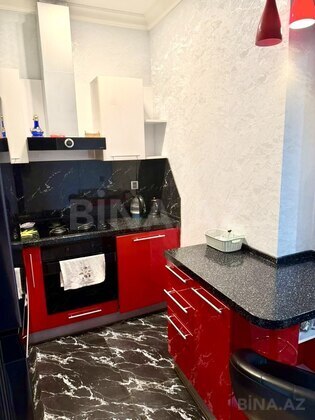 3 otaqlı Yeni tikili, İnşaatçılar m., Bakı