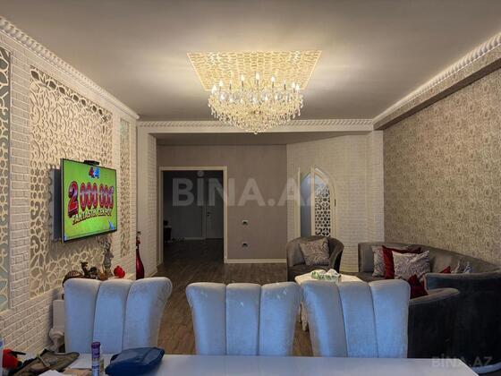 4 otaqlı Yeni tikili, Şah İsmayıl Xətai m., Bakı