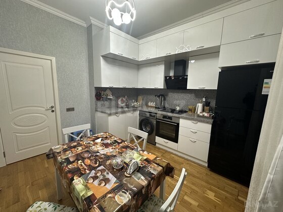 2 otaqlı Yeni tikili, Elmlər Akademiyası m., Bakı