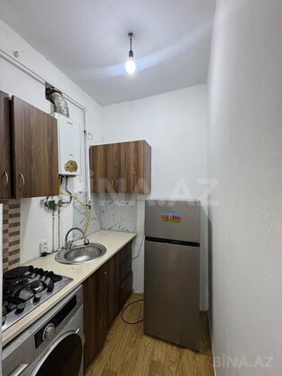 2 otaqlı Köhnə tikili, Memar Əcəmi m., Bakı