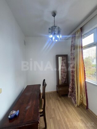 2 otaqlı Köhnə tikili, Memar Əcəmi m., Bakı