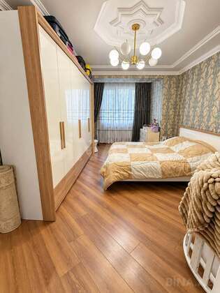 3 otaqlı Köhnə tikili, Qara Qarayev m., Bakı