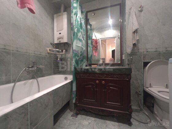 3 otaqlı Köhnə tikili, Nizami m., Bakı