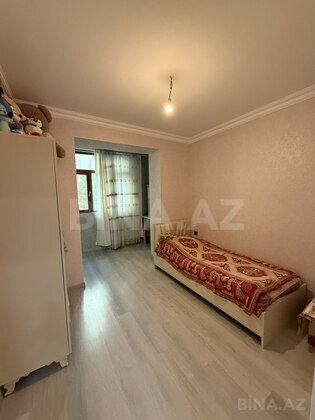 4 otaqlı Köhnə tikili, Həzi Aslanov m., Bakı
