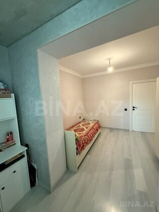 4 otaqlı Köhnə tikili, Həzi Aslanov m., Bakı