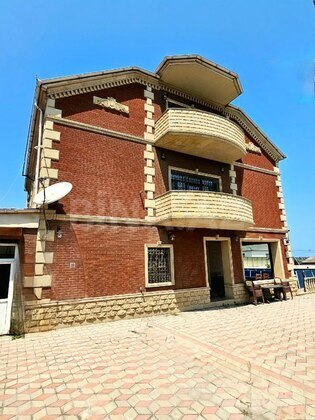 7 otaqlı Həyət evi/Bağ evi, Saray q., Bakı