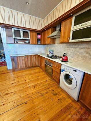 7 otaqlı Həyət evi/Bağ evi, Saray q., Bakı