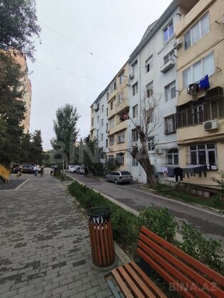 1 otaqlı Köhnə tikili, Memar Əcəmi m., Bakı
