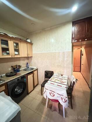 2 otaqlı Köhnə tikili, İnşaatçılar m., Bakı