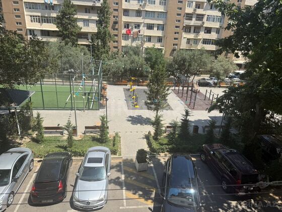 2 otaqlı Köhnə tikili, İnşaatçılar m., Bakı