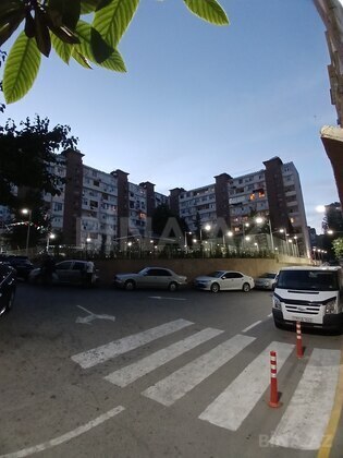 2 otaqlı Köhnə tikili, İnşaatçılar m., Bakı