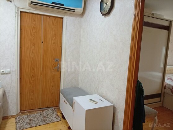 3 otaqlı Köhnə tikili, Xalqlar Dostluğu m., Bakı