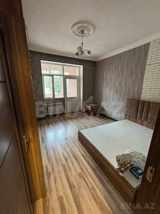 2 otaqlı Köhnə tikili, Bakıxanov q., Bakı