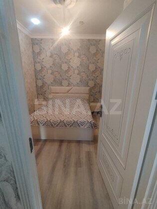 3 otaqlı Yeni tikili, Xırdalan