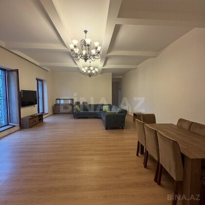 5 otaqlı Həyət evi/Bağ evi, Şüvəlan q., Bakı
