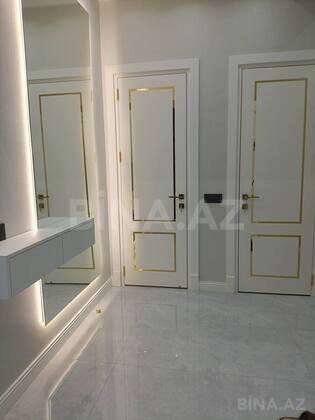 4 otaqlı Yeni tikili, Bakmil m., Bakı