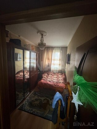 3 otaqlı Köhnə tikili, Memar Əcəmi m., Bakı
