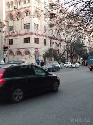 3 otaqlı Köhnə tikili, Nəriman Nərimanov m., Bakı