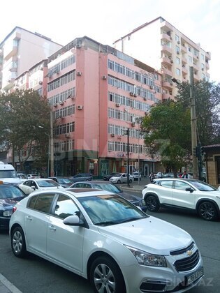 5 otaqlı Köhnə tikili, 8 Noyabr m., Bakı