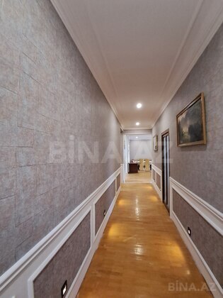 5 otaqlı Köhnə tikili, 8 Noyabr m., Bakı