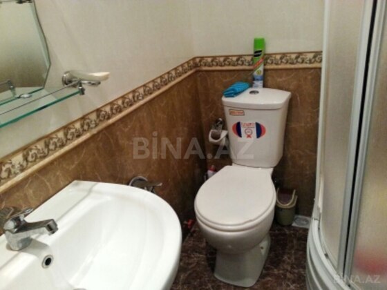 4 otaqlı Köhnə tikili, 28 May m., Bakı