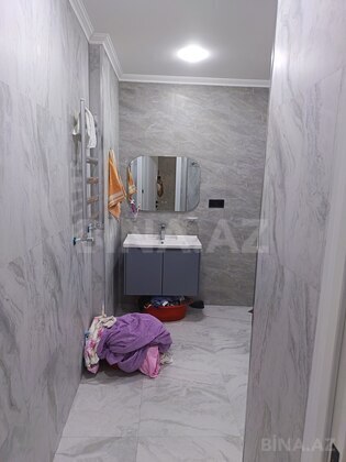 4 otaqlı Yeni tikili, Elmlər Akademiyası m., Bakı