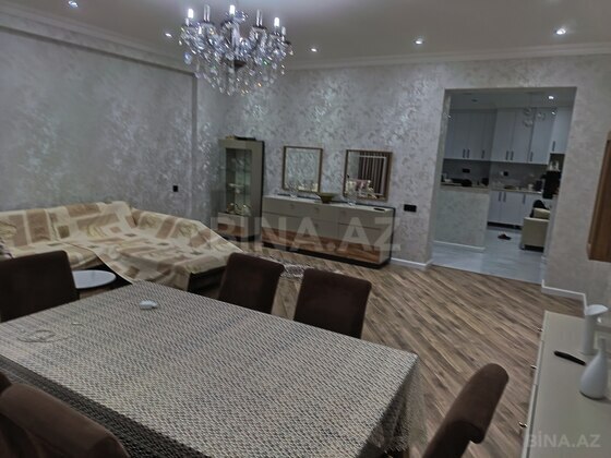 4 otaqlı Yeni tikili, Elmlər Akademiyası m., Bakı